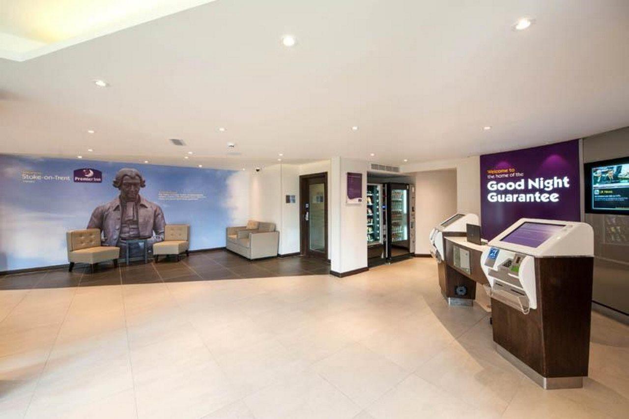 Premier Inn Stoke-On-Trent Kültér fotó